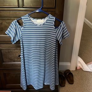 Girls cold shoulder dress size 8. Blue and white stripes. Btween brand